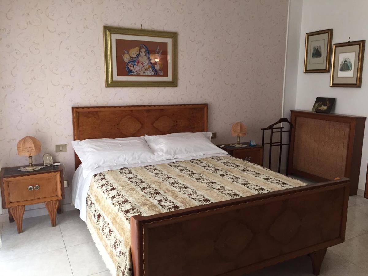 B&B Donna Porzia Trani Exterior foto